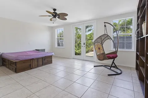 615 7th Avenue N Lake Worth FL 33460