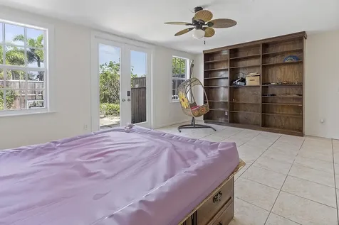 615 7th Avenue N Lake Worth FL 33460