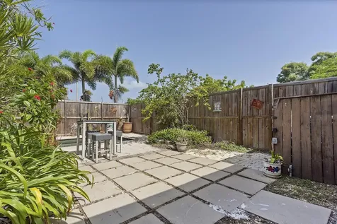 615 7th Avenue N Lake Worth FL 33460