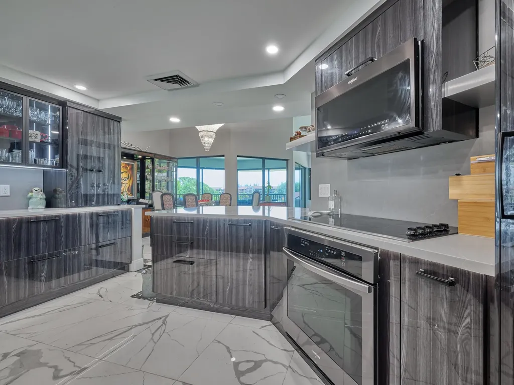1117 Marine Way E North Palm Beach FL 33408
