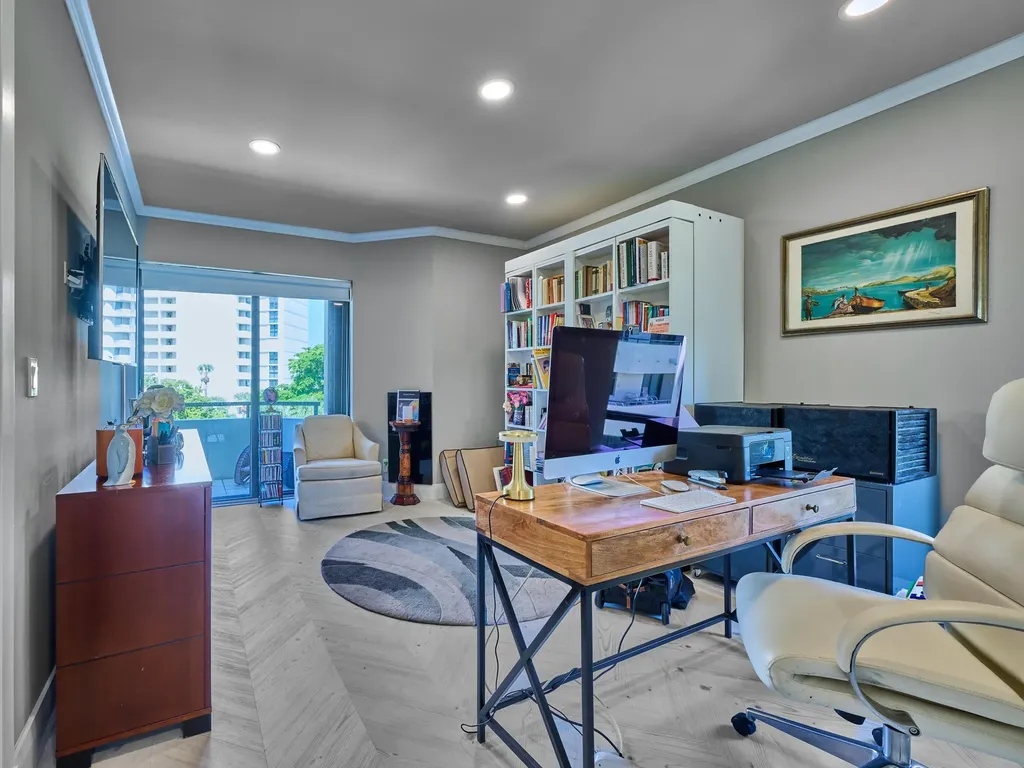 1117 Marine Way E North Palm Beach FL 33408