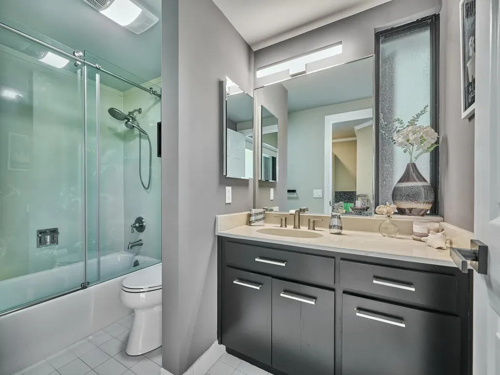 1117 Marine Way E North Palm Beach FL 33408