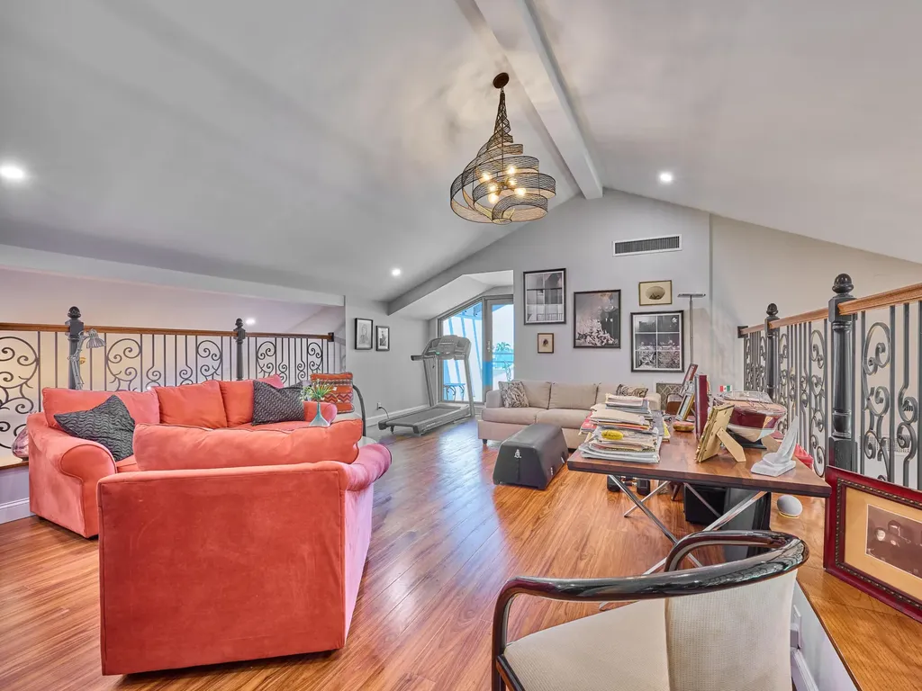 1117 Marine Way E North Palm Beach FL 33408