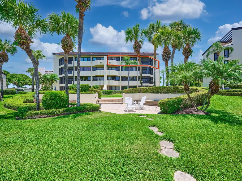1117 Marine Way E North Palm Beach FL 33408
