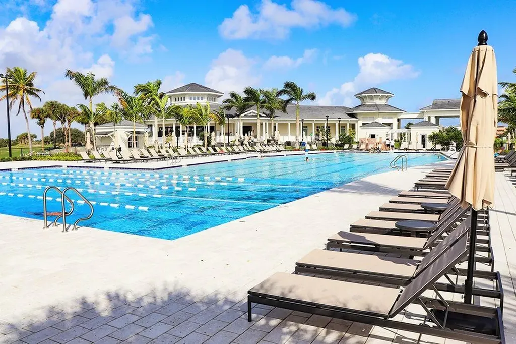 1117 Marine Way E North Palm Beach FL 33408