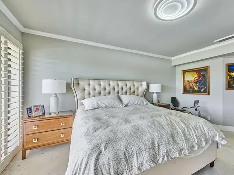 1117 Marine Way E North Palm Beach FL 33408