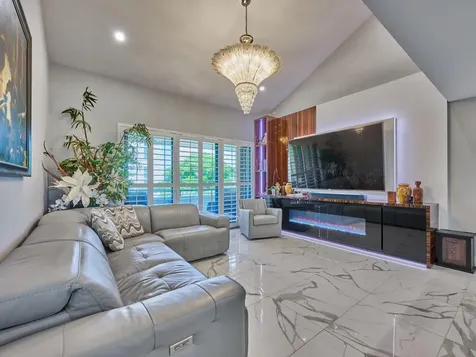1117 Marine Way E North Palm Beach FL 33408