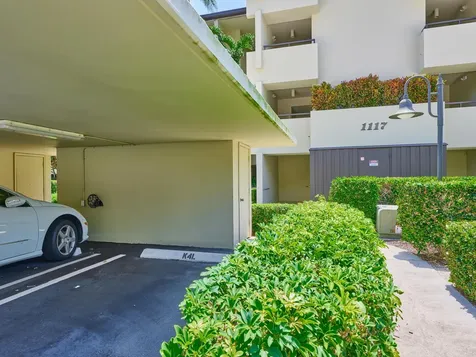 1117 Marine Way E North Palm Beach FL 33408