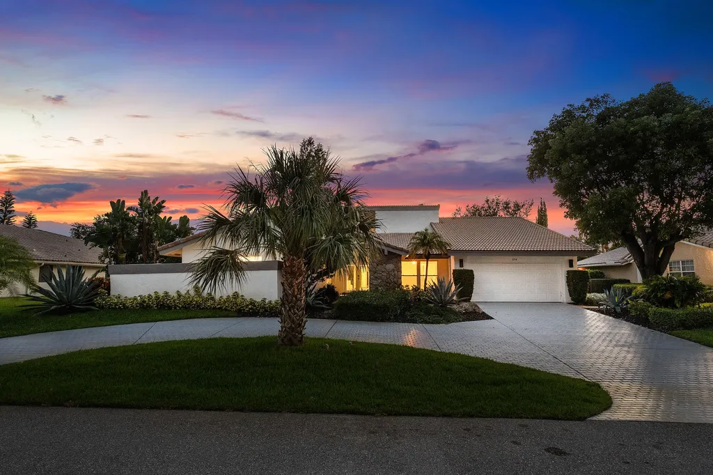 Delray Beach FL, 654 Pine Lake Drive