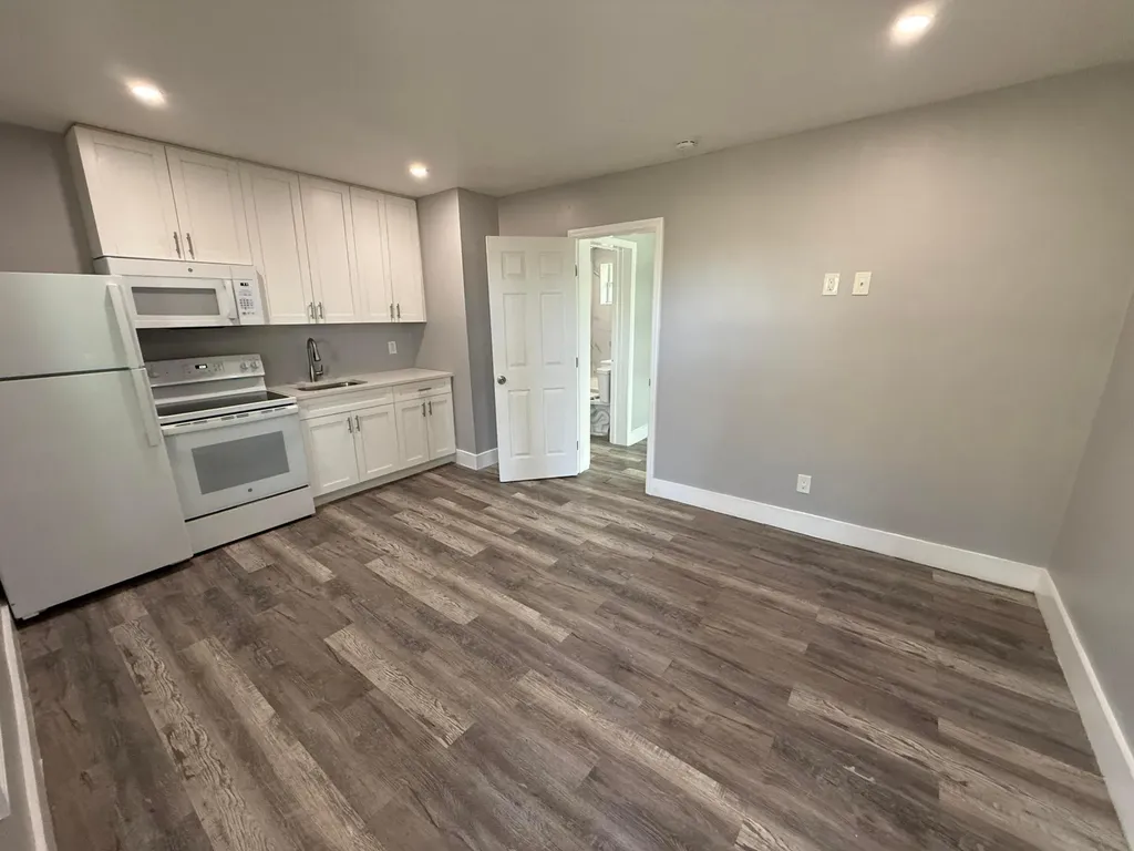 2724 NW 6th Court Fort Lauderdale FL 33311