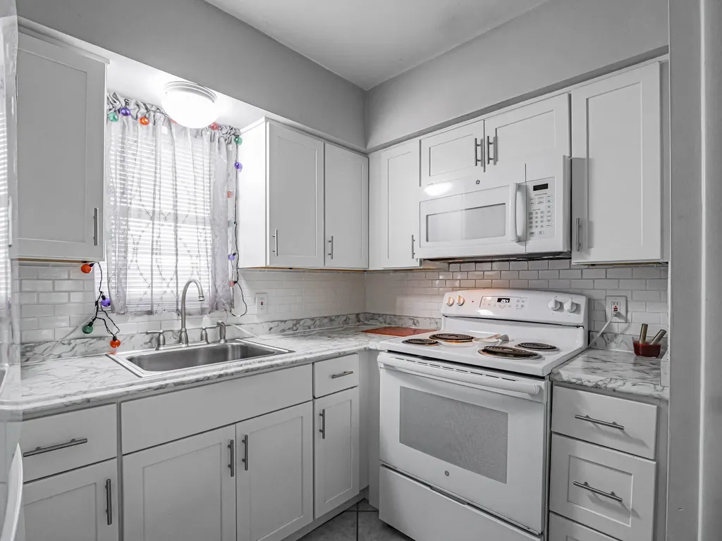 677 Royal Palm Boulevard Vero Beach FL 32960