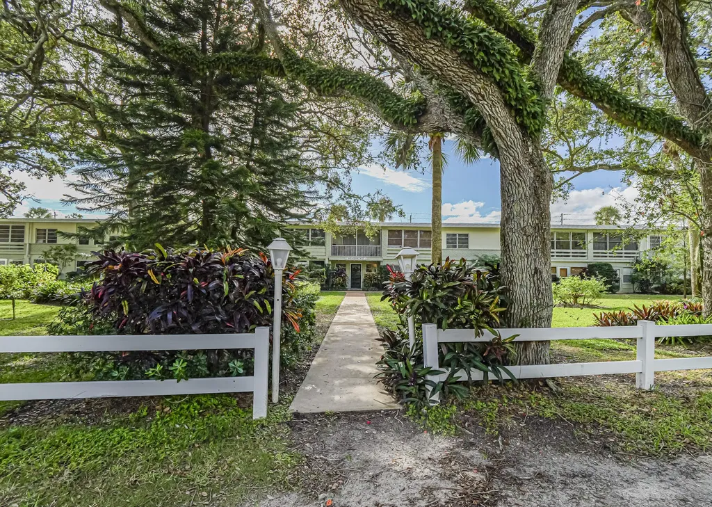 677 Royal Palm Boulevard Vero Beach FL 32960