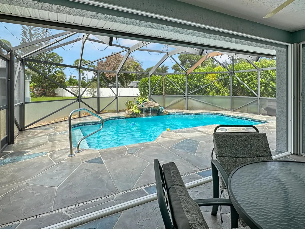 4105 Smokey Pines Court Fort Pierce FL 34951