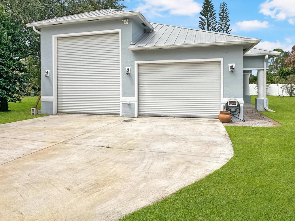 4105 Smokey Pines Court Fort Pierce FL 34951
