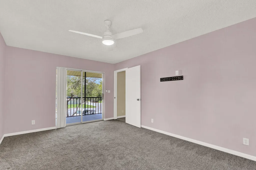 6563 Chasewood Drive Jupiter FL 33458