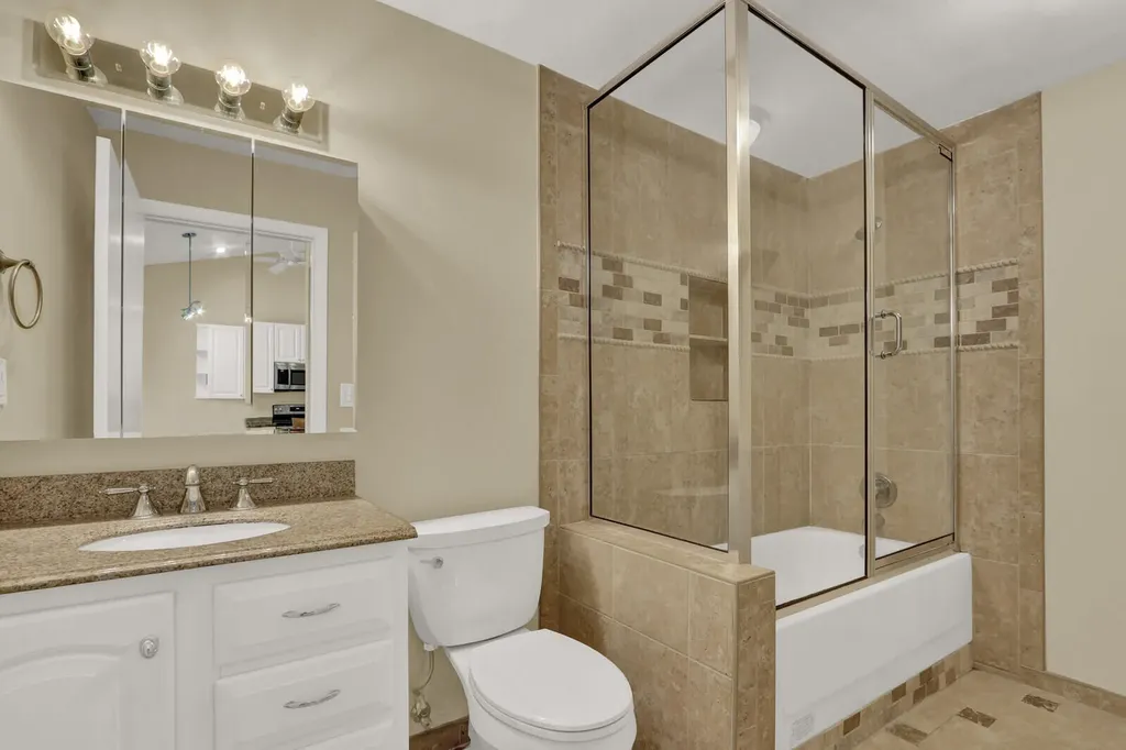 6563 Chasewood Drive Jupiter FL 33458