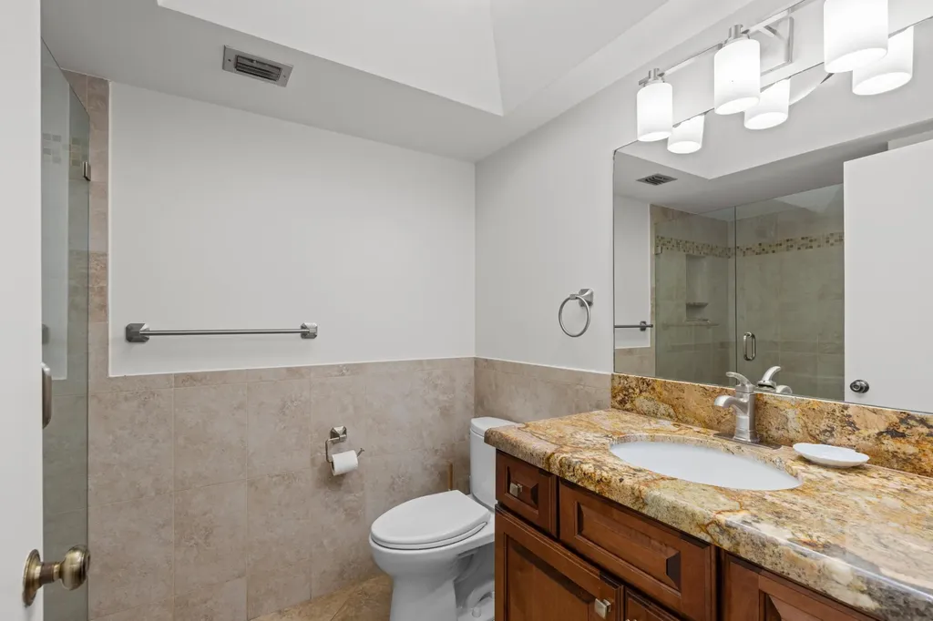 200 Brackenwood Terrace Palm Beach Gardens FL 33418