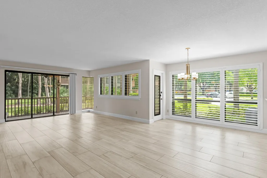 200 Brackenwood Terrace Palm Beach Gardens FL 33418