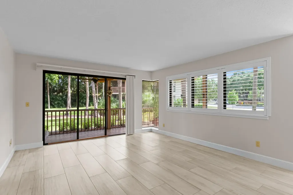 200 Brackenwood Terrace Palm Beach Gardens FL 33418