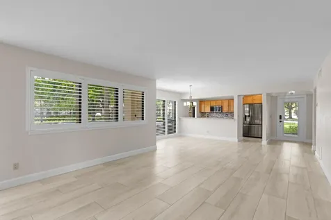 200 Brackenwood Terrace Palm Beach Gardens FL 33418