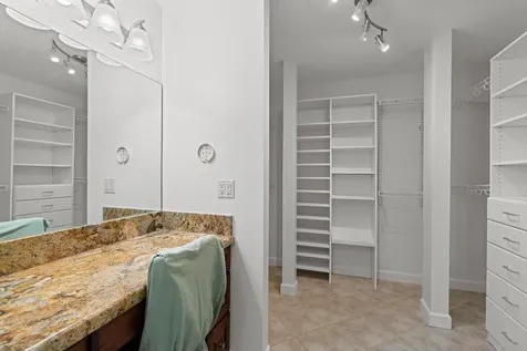 200 Brackenwood Terrace Palm Beach Gardens FL 33418