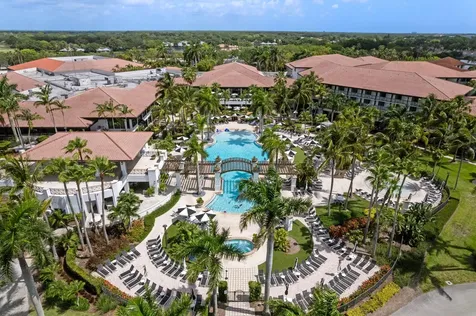 200 Brackenwood Terrace Palm Beach Gardens FL 33418