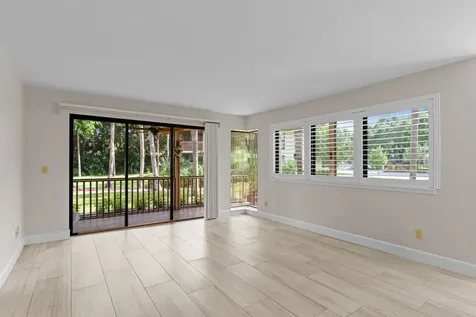 200 Brackenwood Terrace Palm Beach Gardens FL 33418