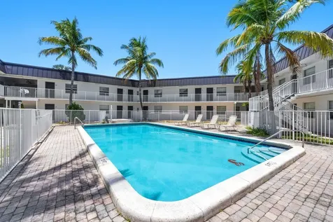 1470 N Dixie Highway Fort Lauderdale FL 33304