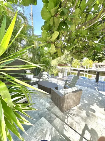 2001 N Victoria Park Road Fort Lauderdale FL 33305
