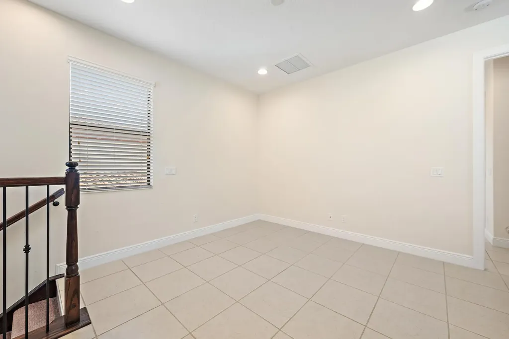 8023 Hobbes Way Palm Beach Gardens FL 33418