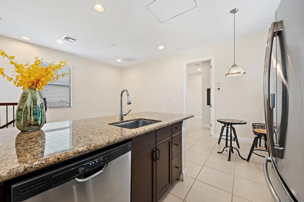 8023 Hobbes Way Palm Beach Gardens FL 33418