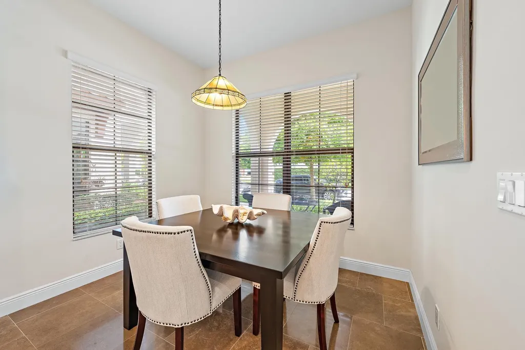 8023 Hobbes Way Palm Beach Gardens FL 33418