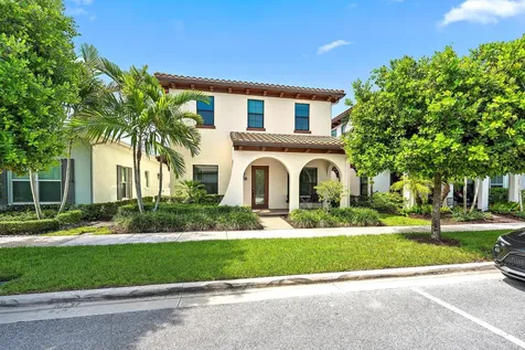 8023 Hobbes Way Palm Beach Gardens FL 33418