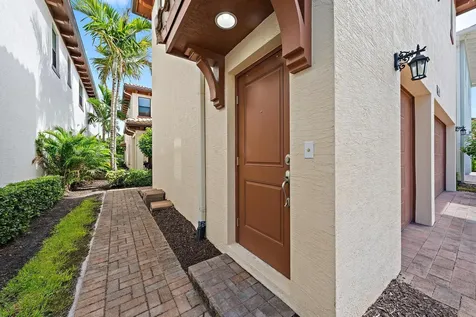 8023 Hobbes Way Palm Beach Gardens FL 33418