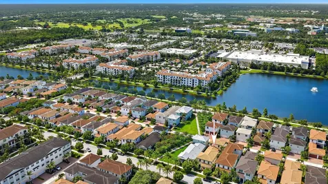 8023 Hobbes Way Palm Beach Gardens FL 33418