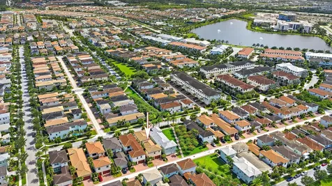 8023 Hobbes Way Palm Beach Gardens FL 33418