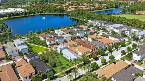 8023 Hobbes Way Palm Beach Gardens FL 33418