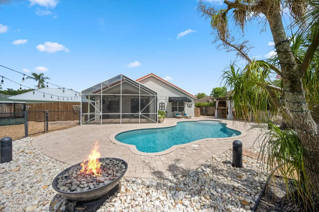 133 Nottingham Road Royal Palm Beach FL 33411