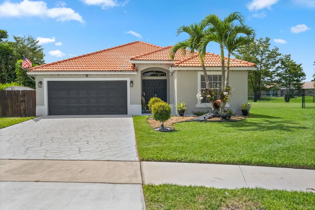 133 Nottingham Road Royal Palm Beach FL 33411