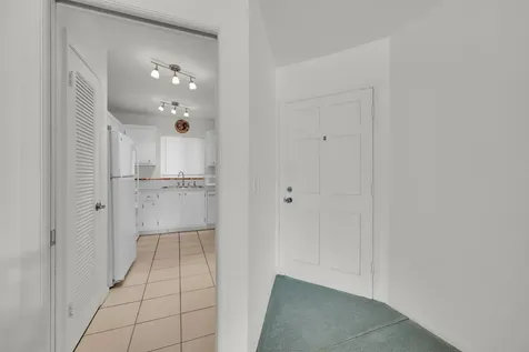 4 Garden Street Tequesta FL 33469