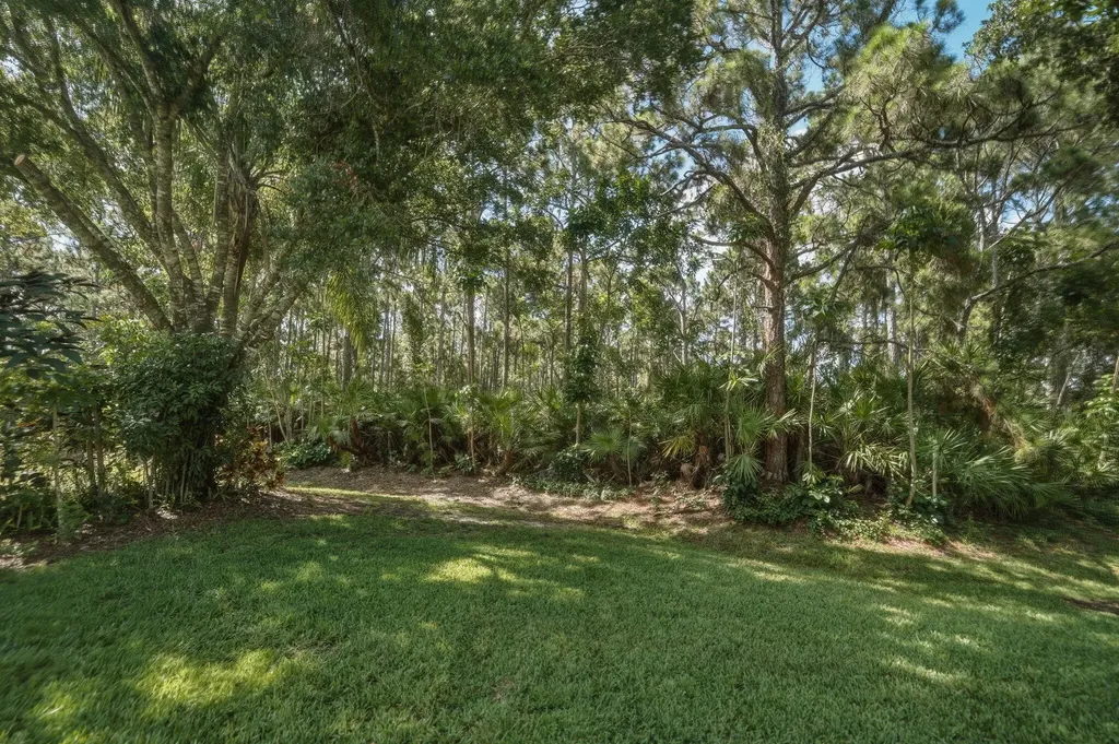 609 SW St Thomas Cove Port St Lucie FL 34986