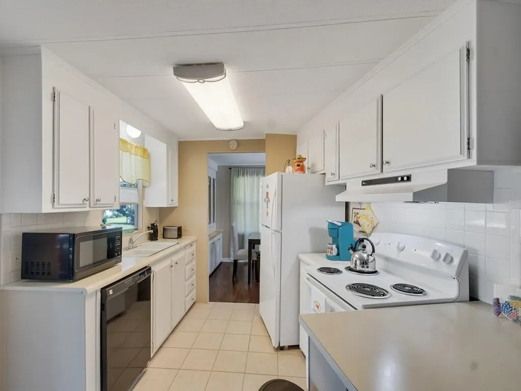 174 NE Emerald Drive Jensen Beach FL 34957