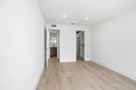 1023 Guildford Boca Raton FL 33434