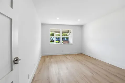 1023 Guildford Boca Raton FL 33434