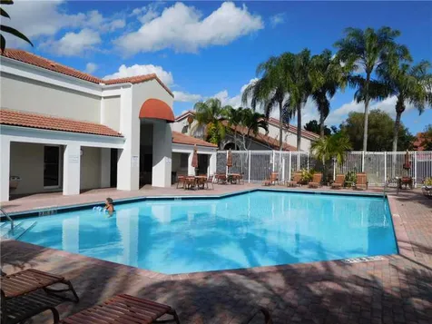 7342 Pinewalk Drive S Margate FL 33063