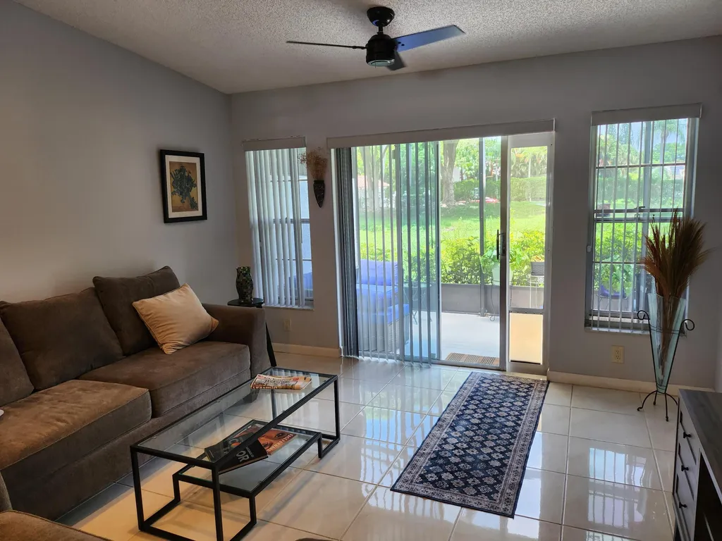 8951 Sunnywood Place Boca Raton FL 33496