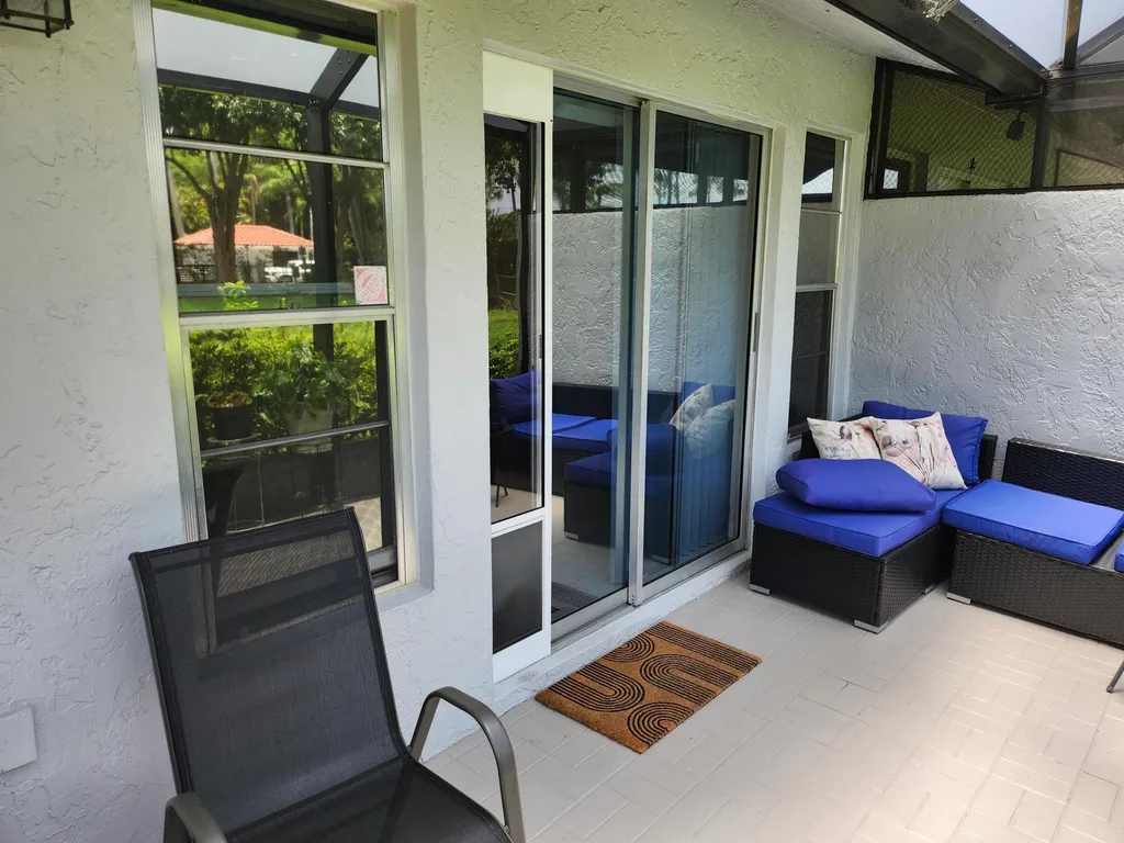 8951 Sunnywood Place Boca Raton FL 33496