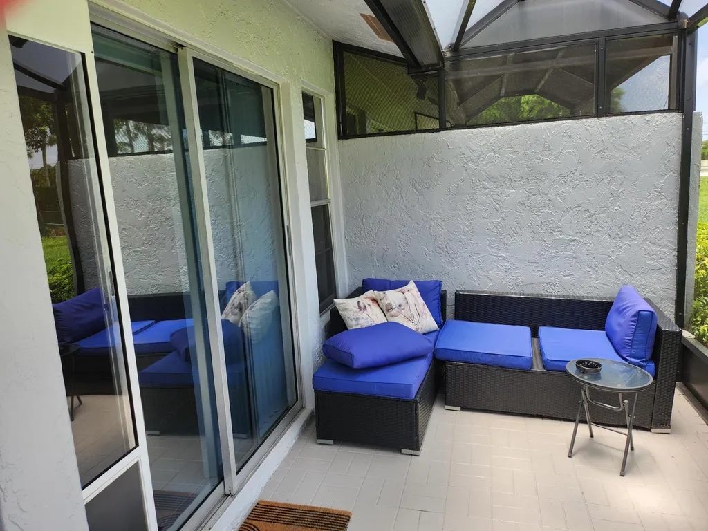 8951 Sunnywood Place Boca Raton FL 33496