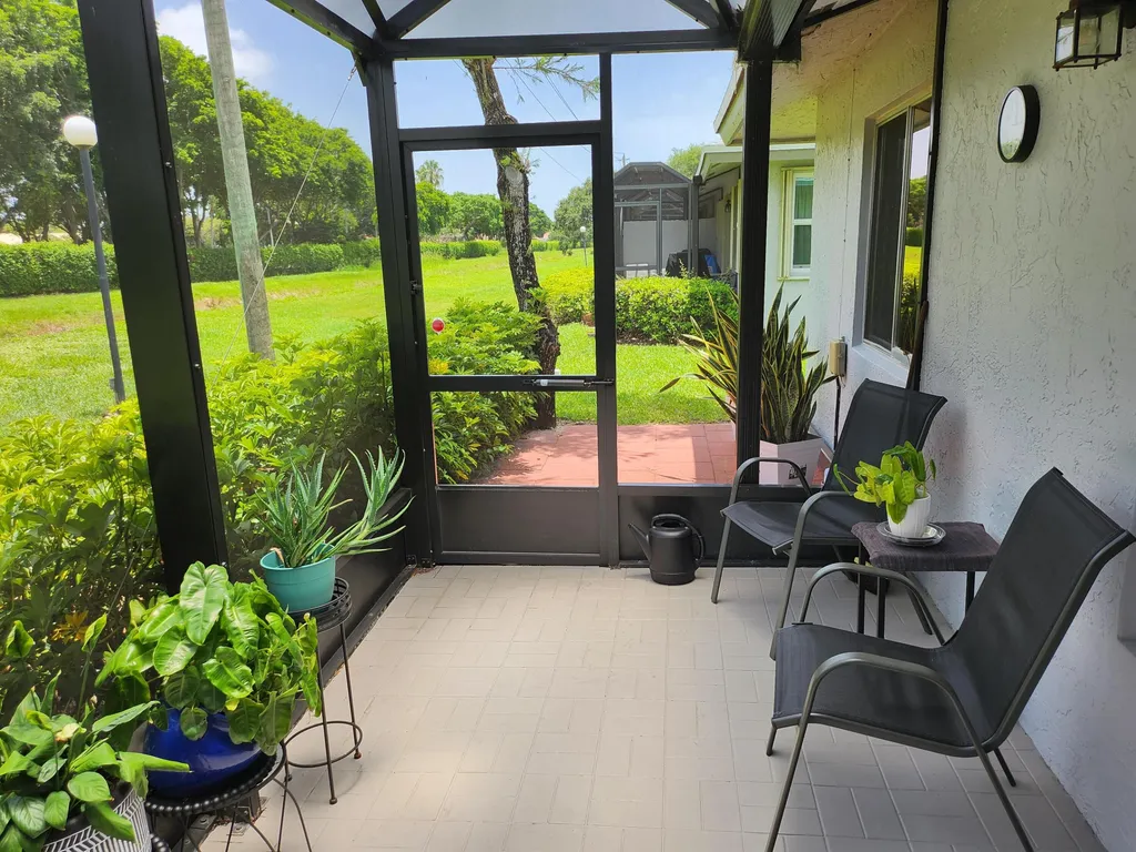 8951 Sunnywood Place Boca Raton FL 33496