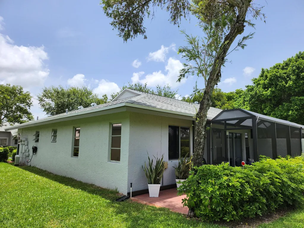 8951 Sunnywood Place Boca Raton FL 33496